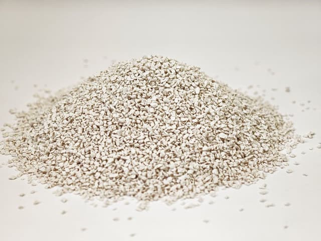 Crushed (Broken) Tofu Cat Litter – Ultra-Fine, Dust-Free & Fast-Clumping | Factory Direct for OEM & Wholesale